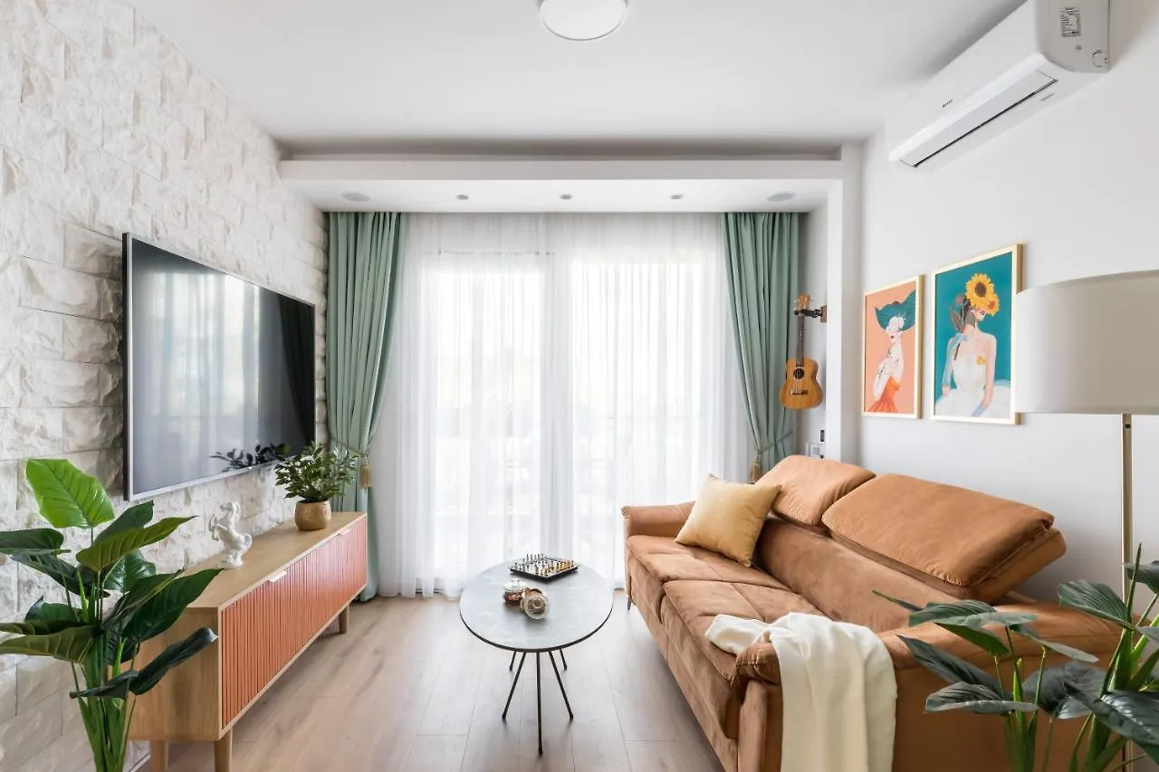 Exquisite Couples Delight With Free Bikes & Parking Apartment Split Croatia
